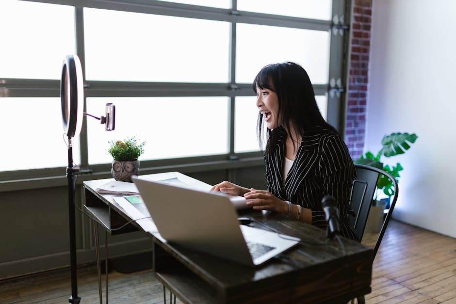 Remote Work: Best Jobs That Pay $50 Per Hour